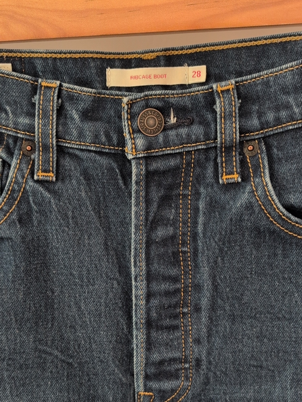 Levi's Rib Cage Boot - Picture 2 of 14